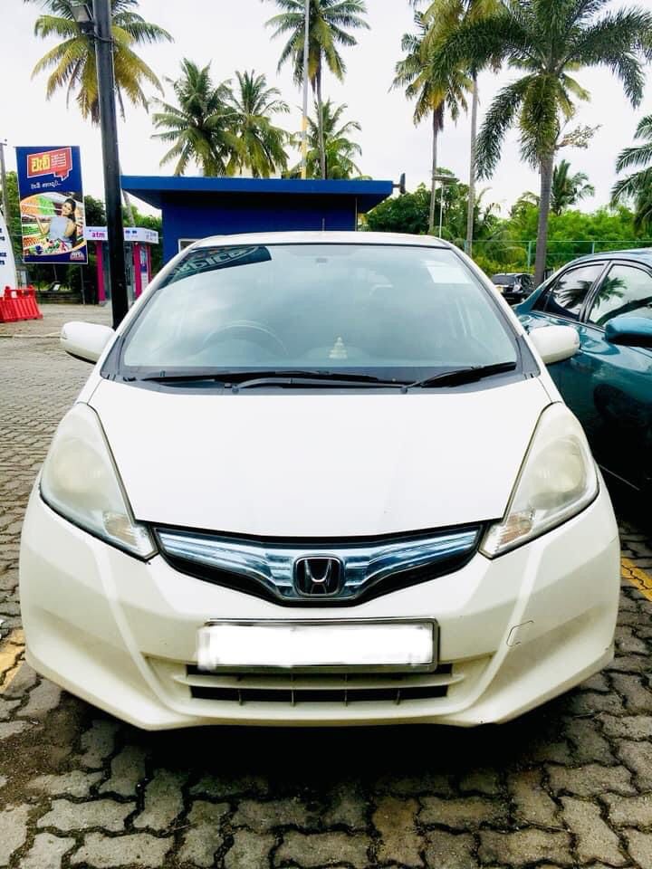 Аренда машины Honda Fit Gp (автомат), Галле-Матара,Шри-Ланка, 0.00$ в день