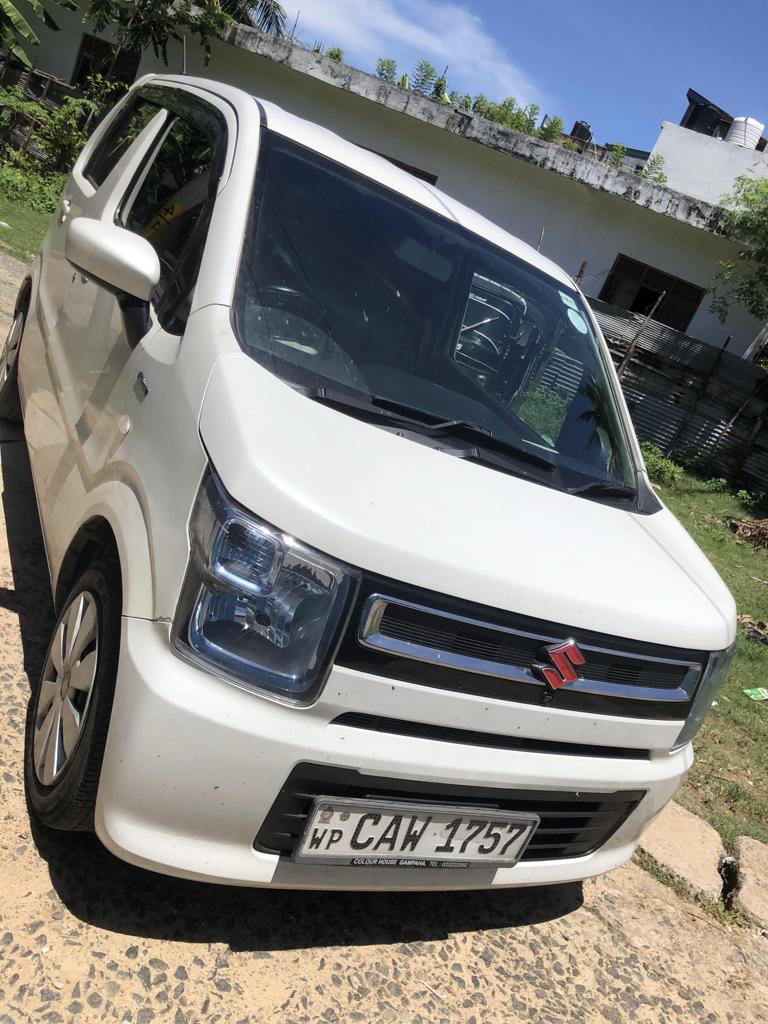 Аренда машины Suzuki Wagon R, Велигама, Шри-Ланка, 0.00$ в день