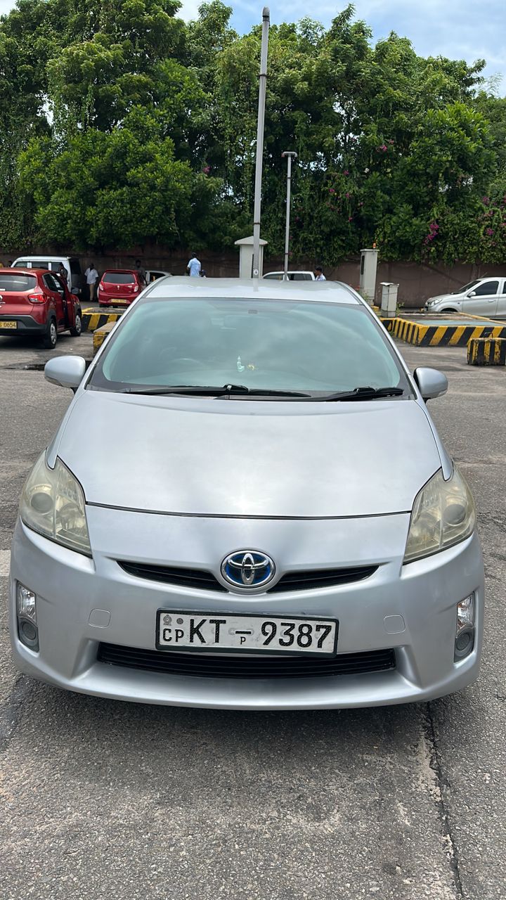 Аренда машины Toyota Prius,  Канди, Шри-Ланка, 540.00$ в месяц